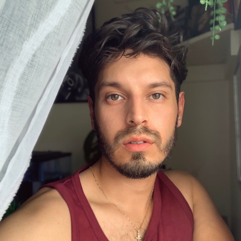 Meet your Posher, Juliano